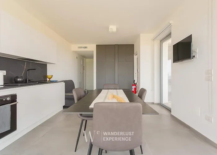 Wanderlust Experience Costa Sud Apartment *